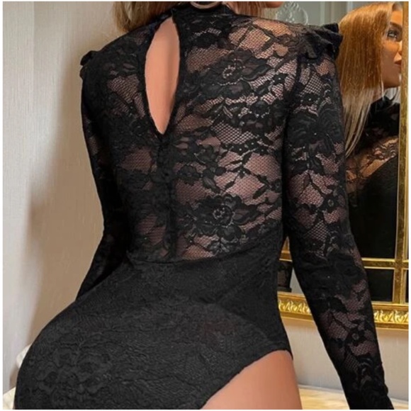Floral Sheer Lace Mock Neck Sweetheart neck Bodysuit - Picture 4 of 4